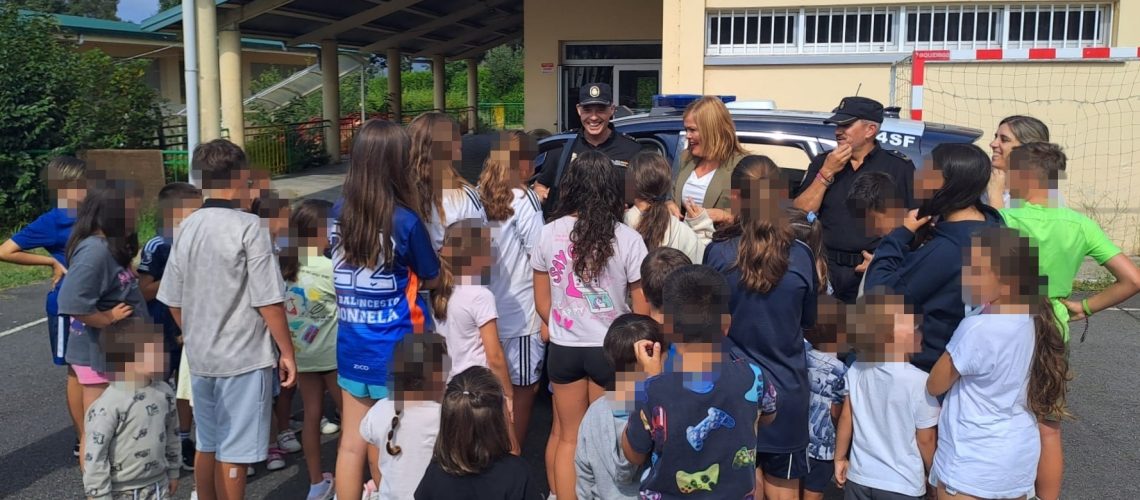 Campamento.Visita.Policia.Participación.2