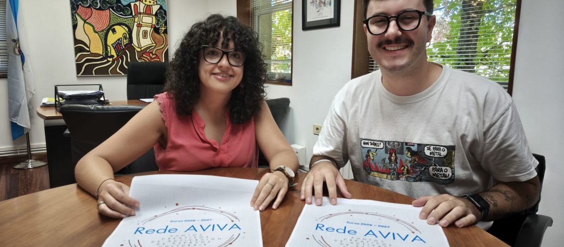 Silvia Cernandas e Gonzalo Outeiro na presentación da Rede AVIVA